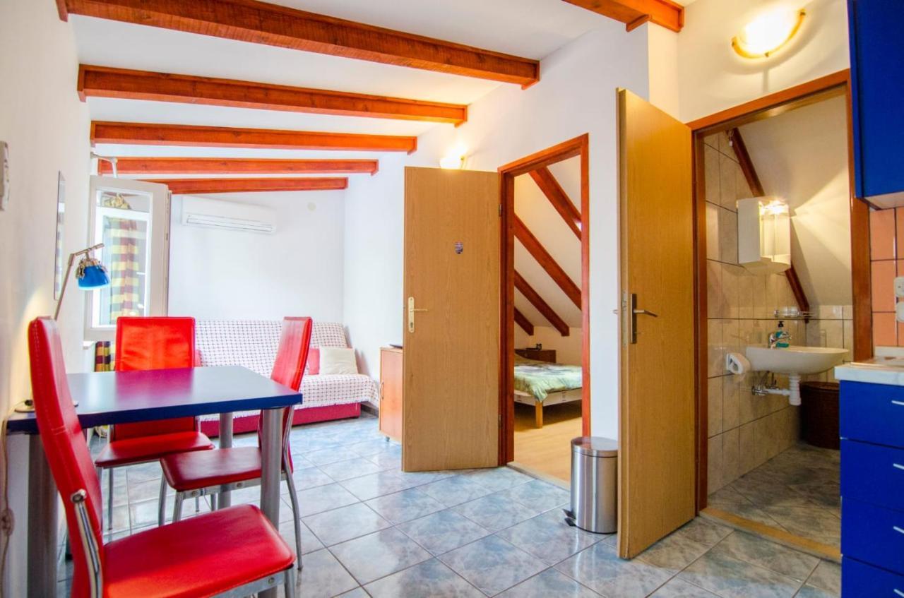 Villa Angie Old Town With Jacuzzi Split Exteriör bild