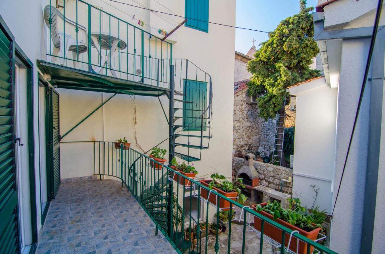 Villa Angie Old Town With Jacuzzi Split Exteriör bild