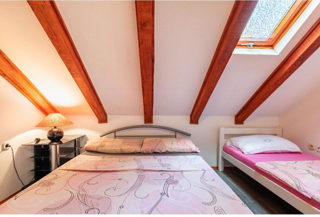 Villa Angie Old Town With Jacuzzi Split Exteriör bild